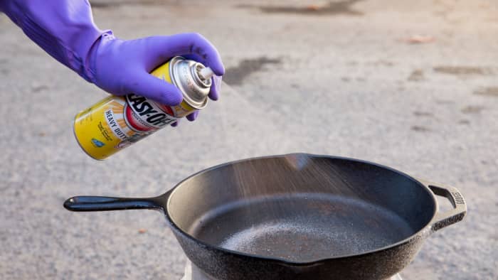 How to Strip a Cast-Iron Skillet