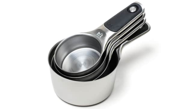 Dry measuring cups