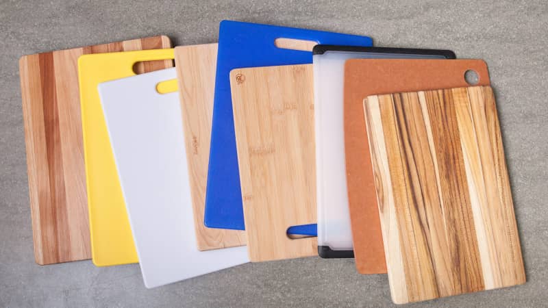 Wood vs Plastic Cutting Board: Which One Is Better?