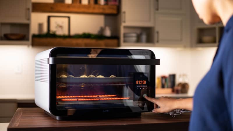 June Oven Review: Can Artificial Intelligence Beat Mom's Home Cooking? - WSJ