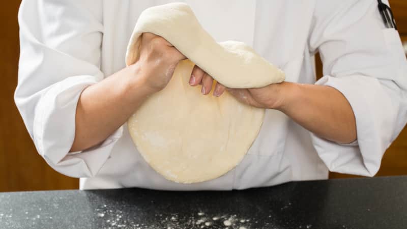 How to Stretch Pizza Dough 