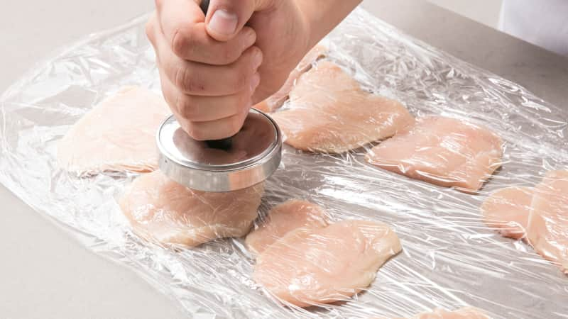 The Easiest Way to Cut a Chicken Breasts Into Cutlets