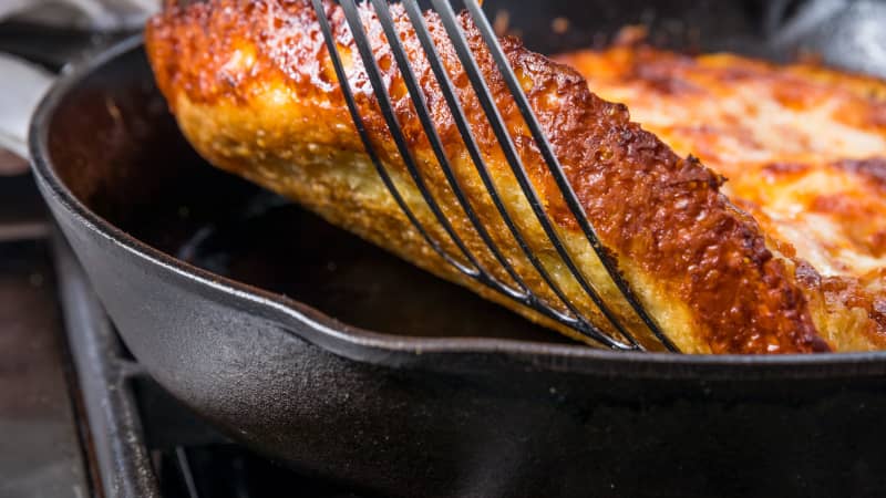 Cast Iron: What It Is &#038; the Benefits of Cooking with It-high end cast iron cookware