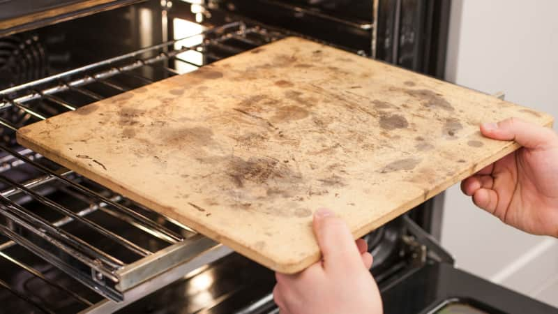 5 Tips To Take Care of Your Pizza Stone or Steel