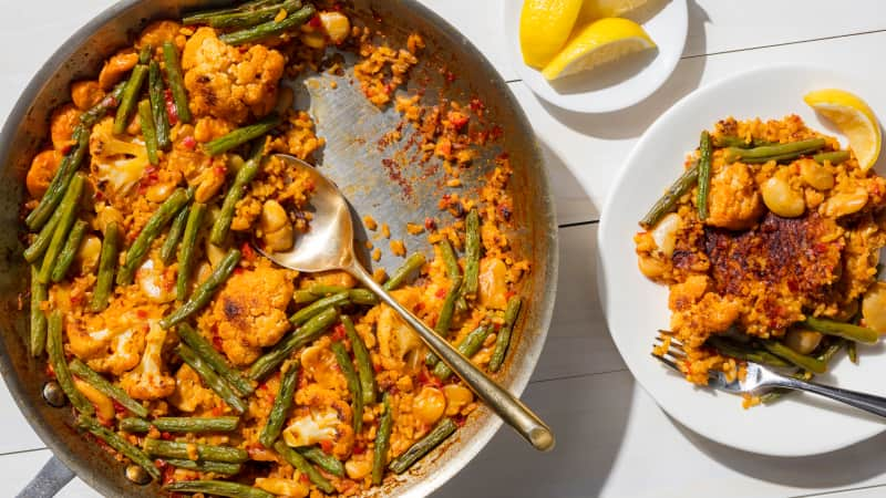 Savory, Satisfying Paella de Verduras