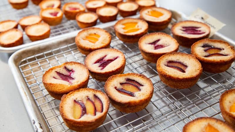 Financiers – Mini Almond Cakes with Brown Butter — CulinUrsa