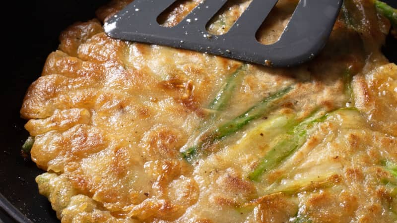 Pajeon: Recipe for a Rainy Day 