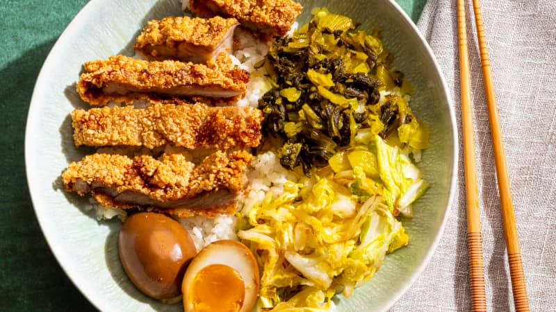 Taiwan's Impossibly Crispy Pork Chops