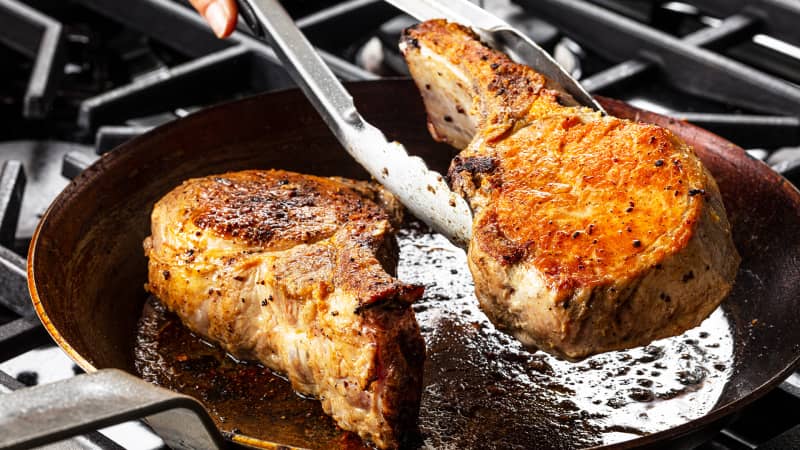 Searing Cast Iron Vs. Stainless Steel - What's Best For Your Steak? -  Virginia Boys Kitchens