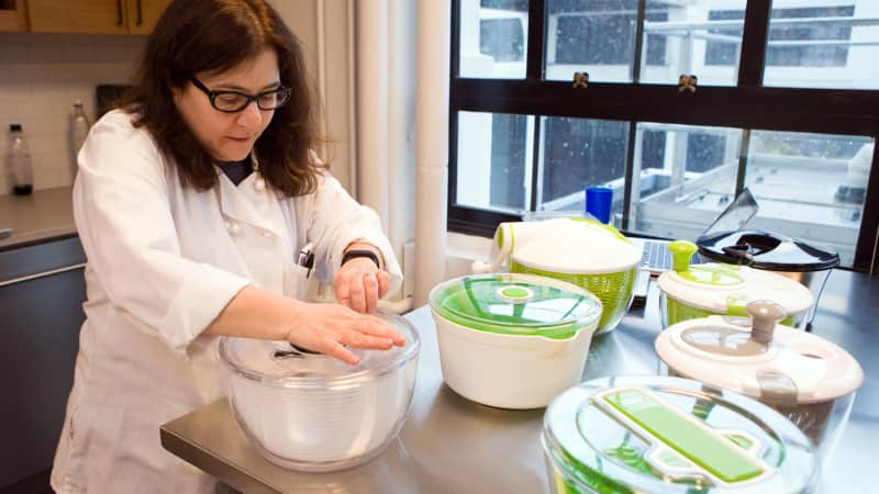 How to Use a Salad Spinner