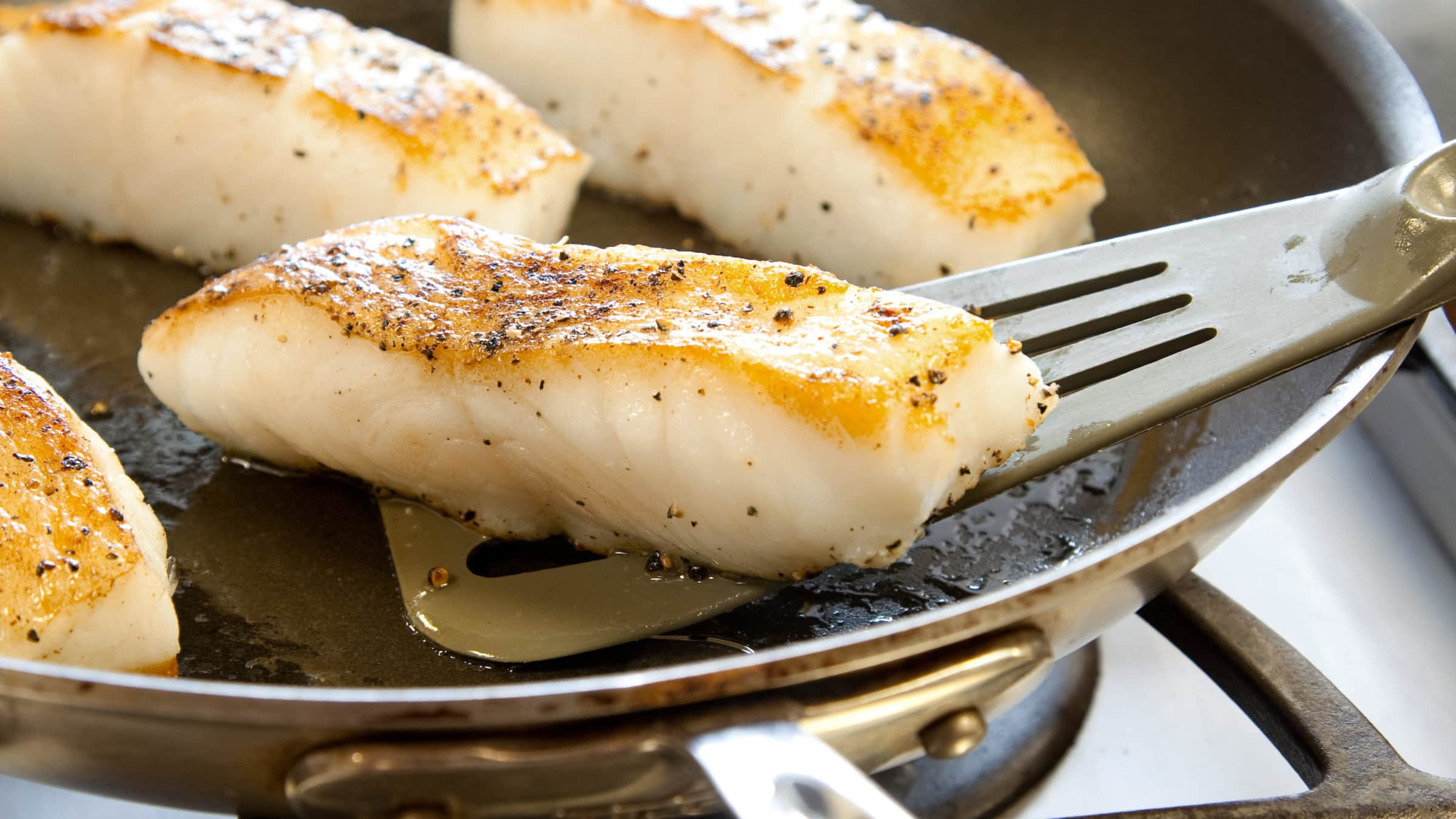 Pan-Seared Fish Fillet – Leite's Culinaria