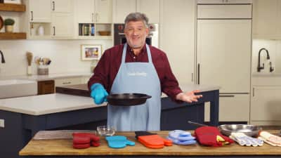 America's Test Kitchen Pot Holder & Oven Mitt Set