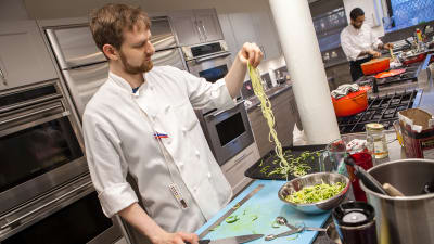 What Is a Spiralizer and How Do You Use It? - Bon Appétit