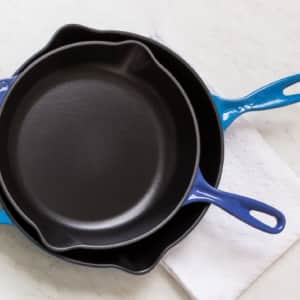 MegaChef 10 inch and 8 inch Cast Iron Fry Pan Set