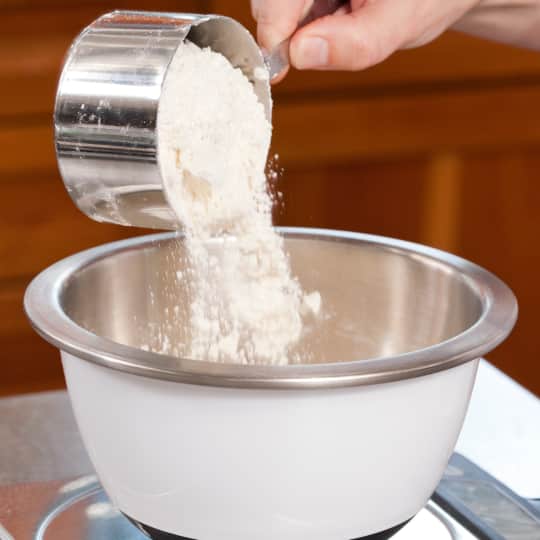 The Best Dry Measuring Cups Cook's Illustrated