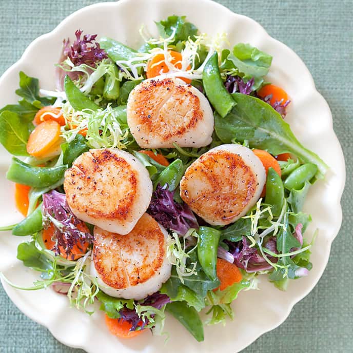 Summer Dinner Salad With Scallops Cook S Country