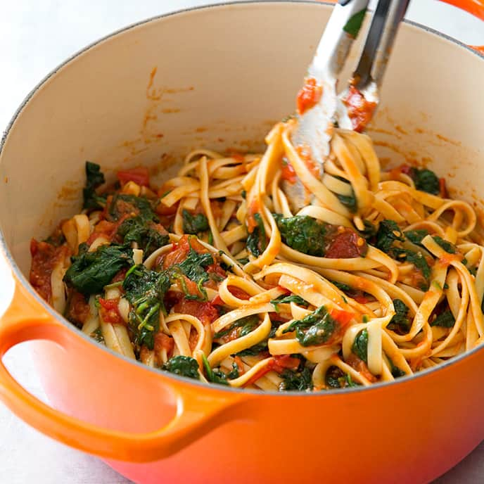 Pasta with Spinach and Tomatoes