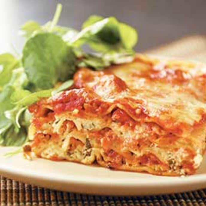 Simple Lasagna With Hearty Tomato Meat