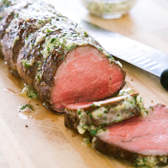 Classic Roast Beef Tenderloin America S Test Kitchen