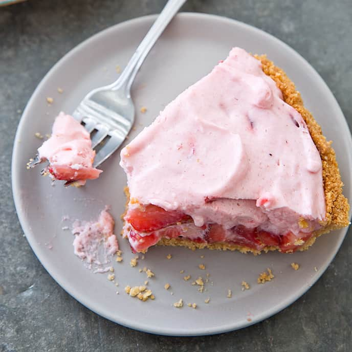 Strawberry Chiffon Pie