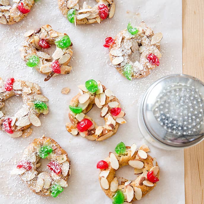 Almond-Spice Christmas Wreath Cookies