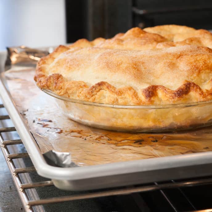 How Can You Tell When An Apple Pie Is Done: Perfect Tips Revealed