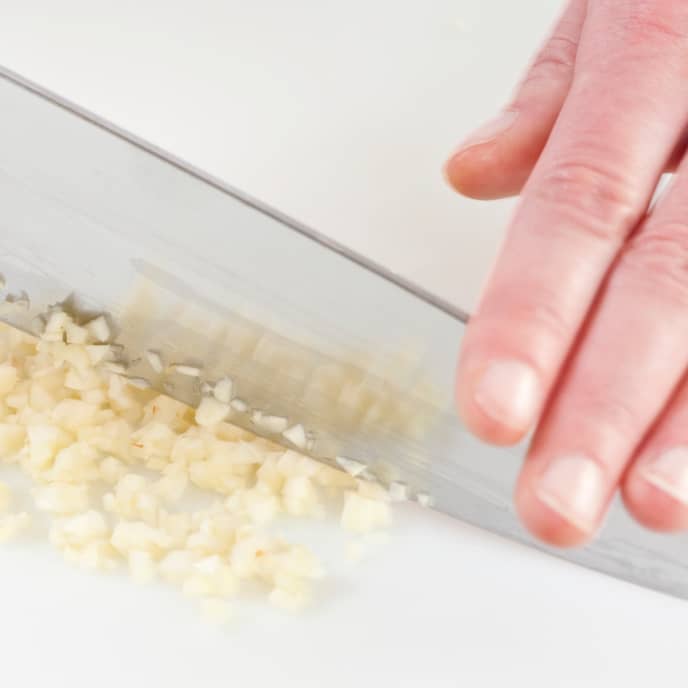 How to Mince Garlic Cook's Illustrated