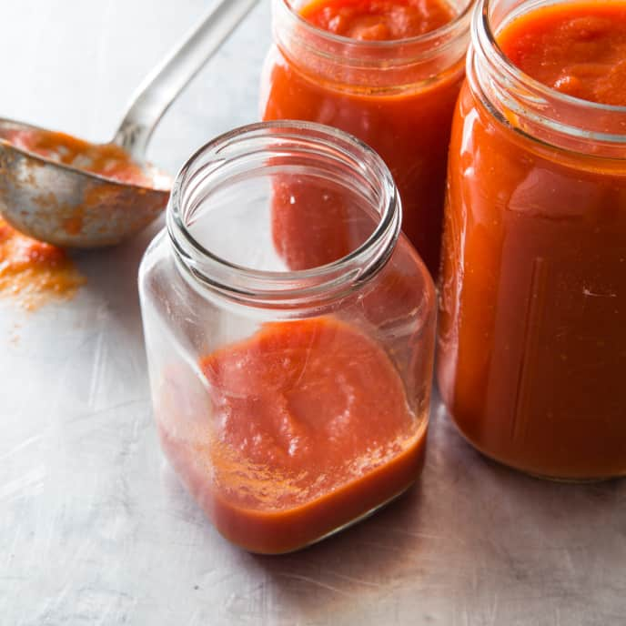 Slow-Cooker All-Purpose Tomato Sauce