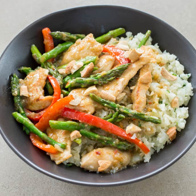 Paleo Gingery StirFried Chicken with Asparagus and Bell Pepper