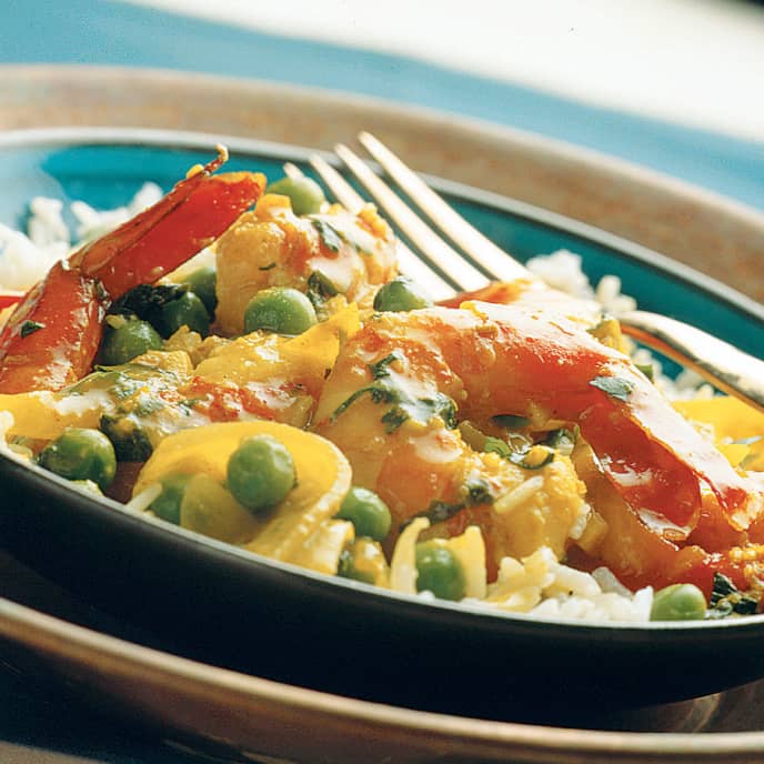 Shrimp Curry with Yogurt and Peas