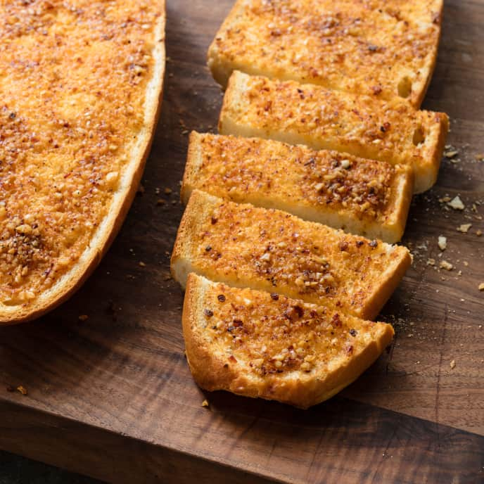 Chipotle Garlic Bread