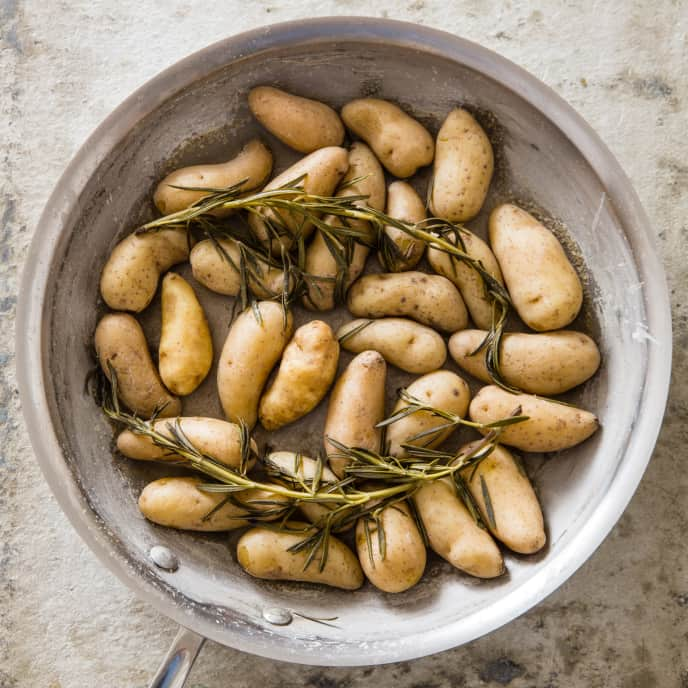 Salt-Crusted Fingerling Potatoes