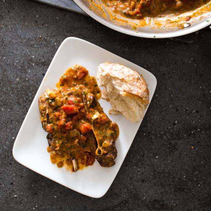 Braised Lamb Shoulder Chops with Tomatoes and Red Wine Cook's
