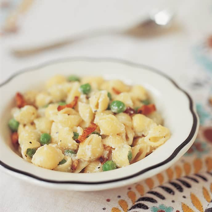 Creamy Shells with Peas and Bacon