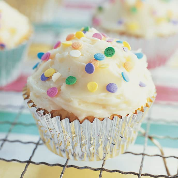 Easy Birthday Cupcakes