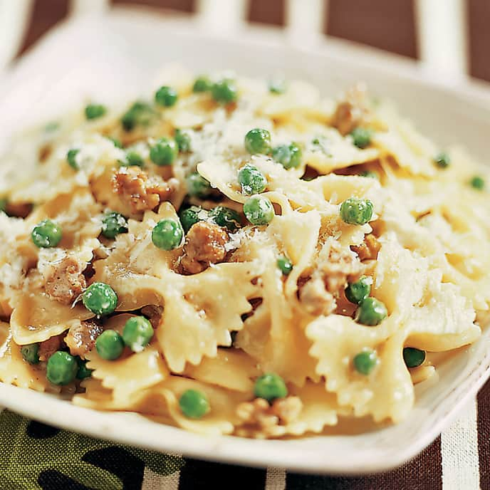 Cream Sauce with Sausage and Peas