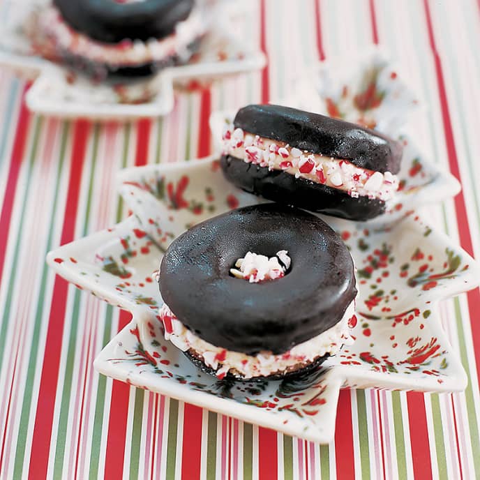 Peppermint Ice Cream Sandwiches