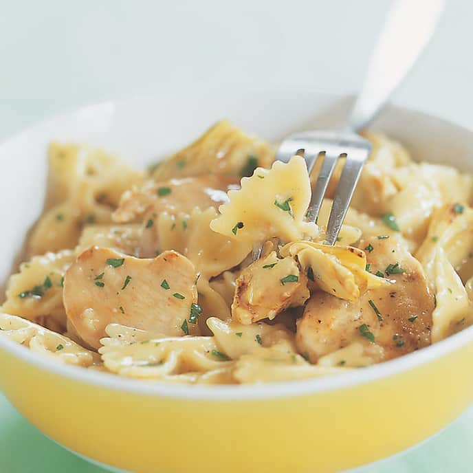 Pasta with Chicken and Artichokes