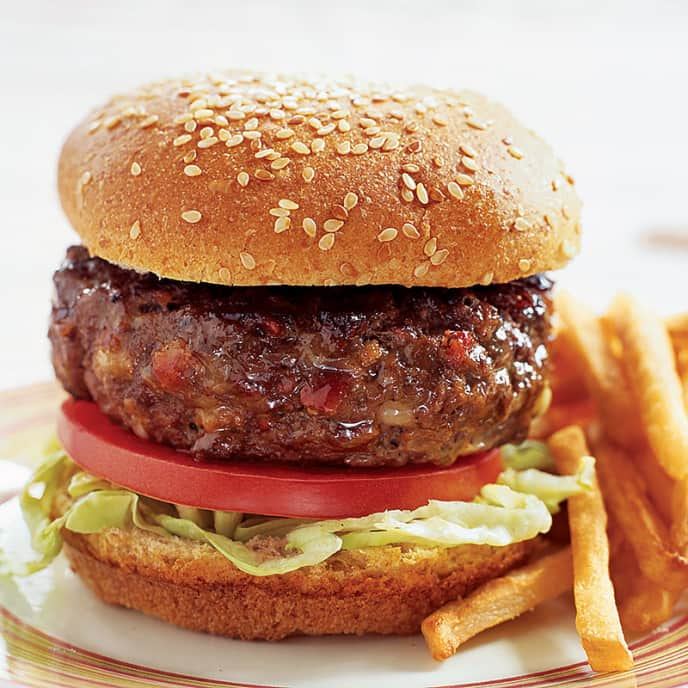 Nest aanplakbiljet veiligheid All-American Burgers | Cook's Country