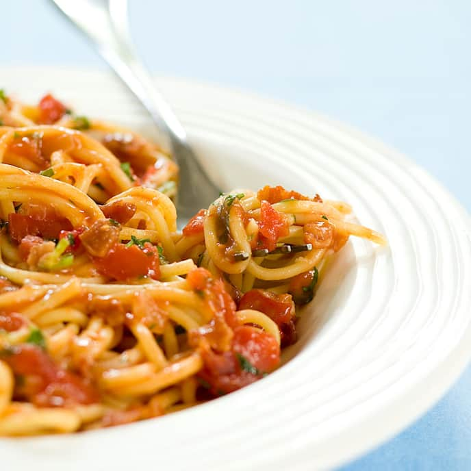 Pasta with Tomato, Bacon, and Onion