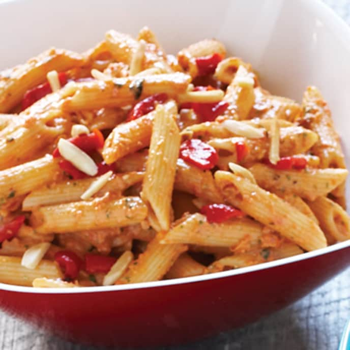 Sun-Dried Tomato Basil Pesto Pasta Salad