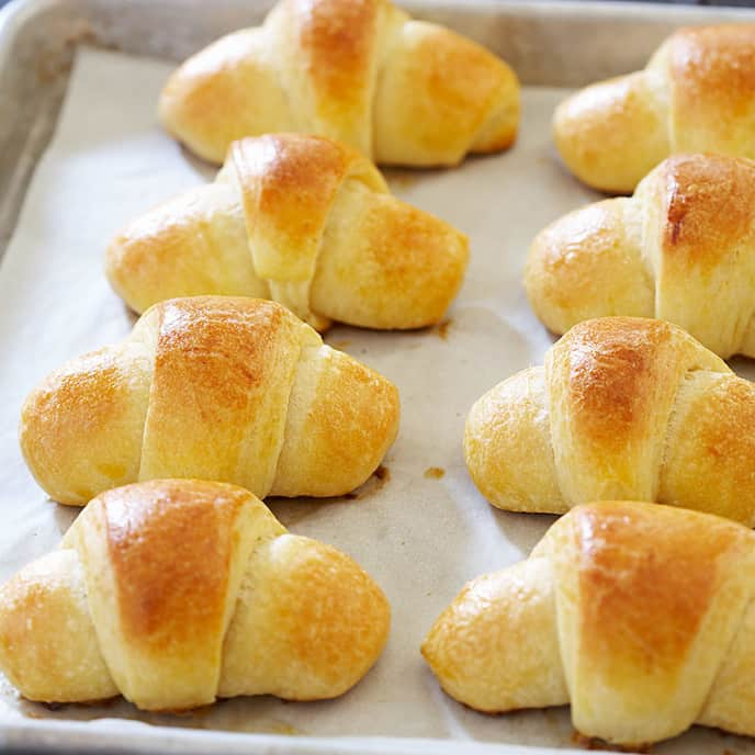 Homemade Crescent Rolls – Can't Stay Out of the Kitchen