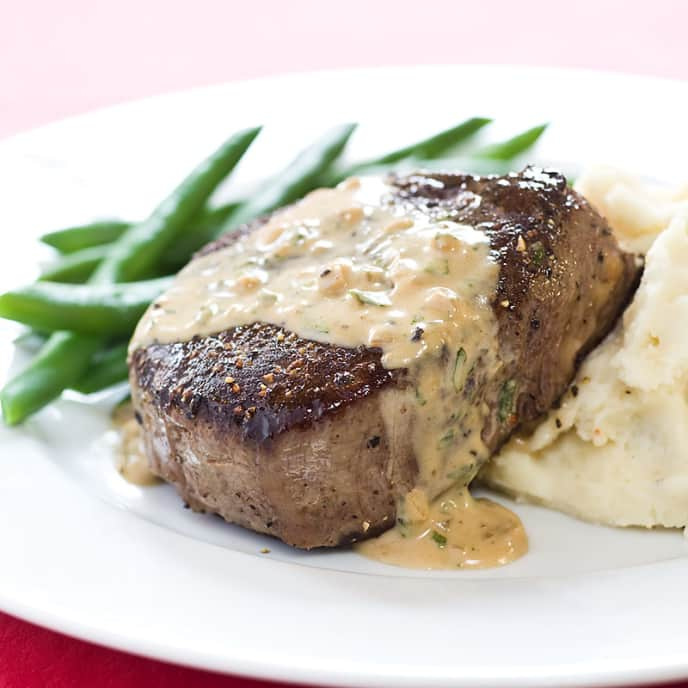 Filet Mignon with Peppercorn Cream