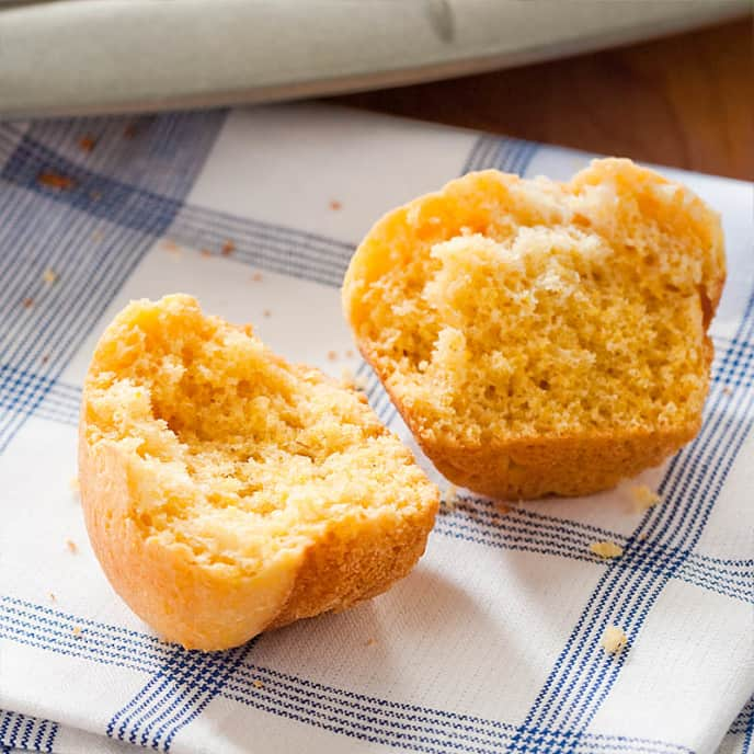 Old-Fashioned Corn Muffins