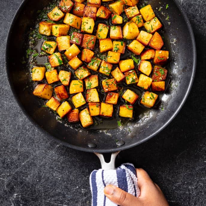 Brabant Potatoes (Crispy Butter-Fried Potatoes with Parsley and Garlic)