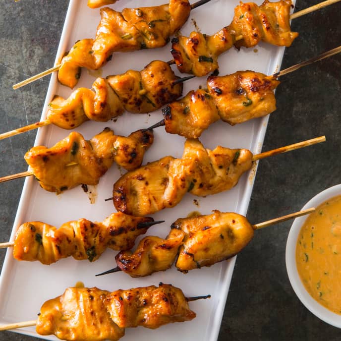 Chicken Satay with Spicy Peanut Dipping Sauce