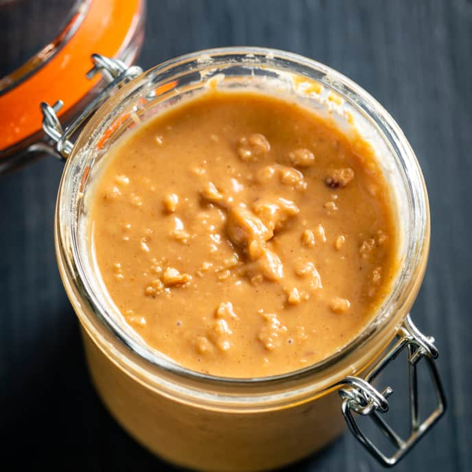 Homemade Chunky Peanut Butter