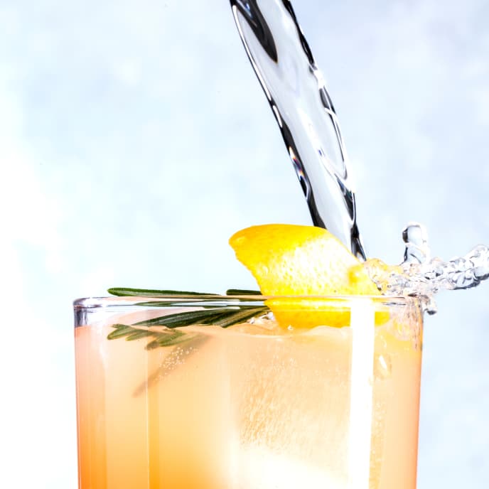 Grapefruit-Rosemary Spritzer