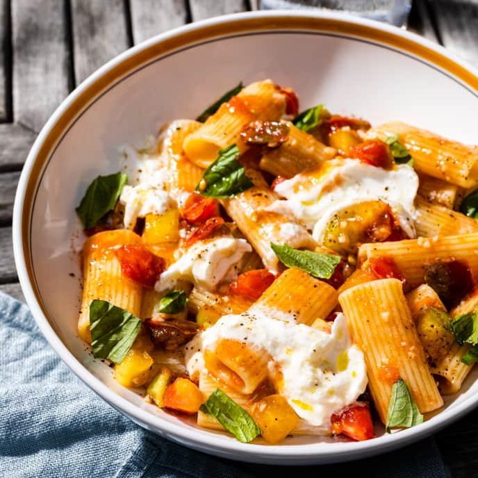 Rigatoni with Marinated Tomatoes and Burrata