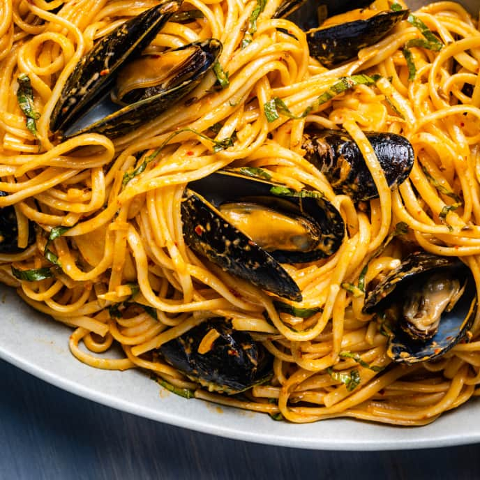 Mussels and Linguine with 'Nduja Cream Sauce